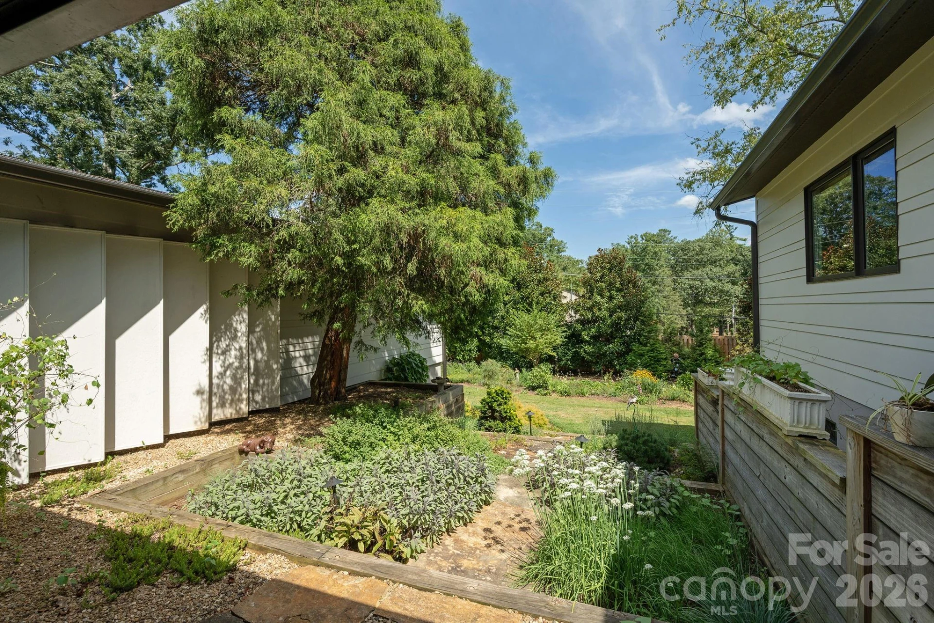 28 Forest Road - Photo 25