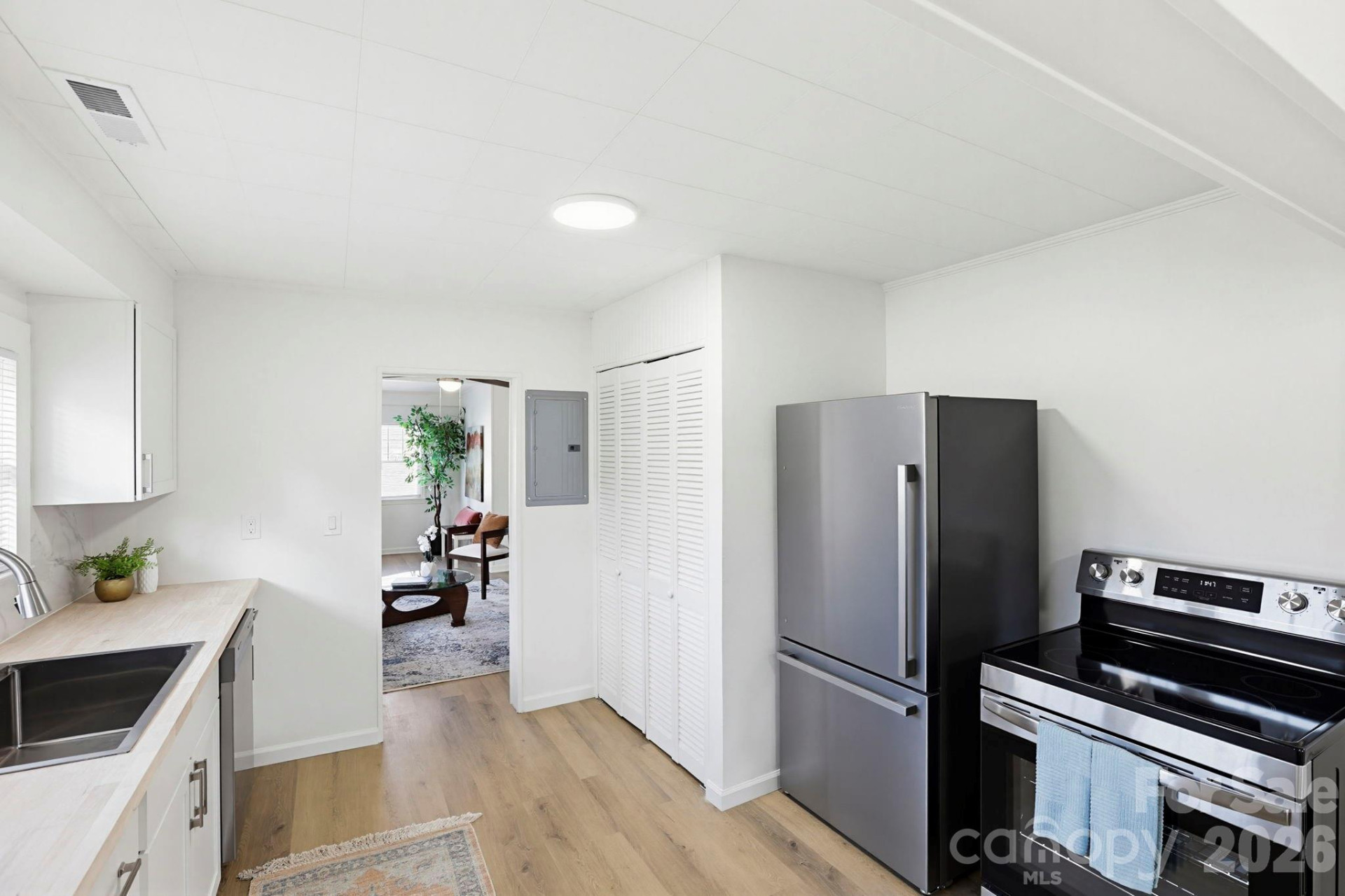 26 Francis Street - Photo 12