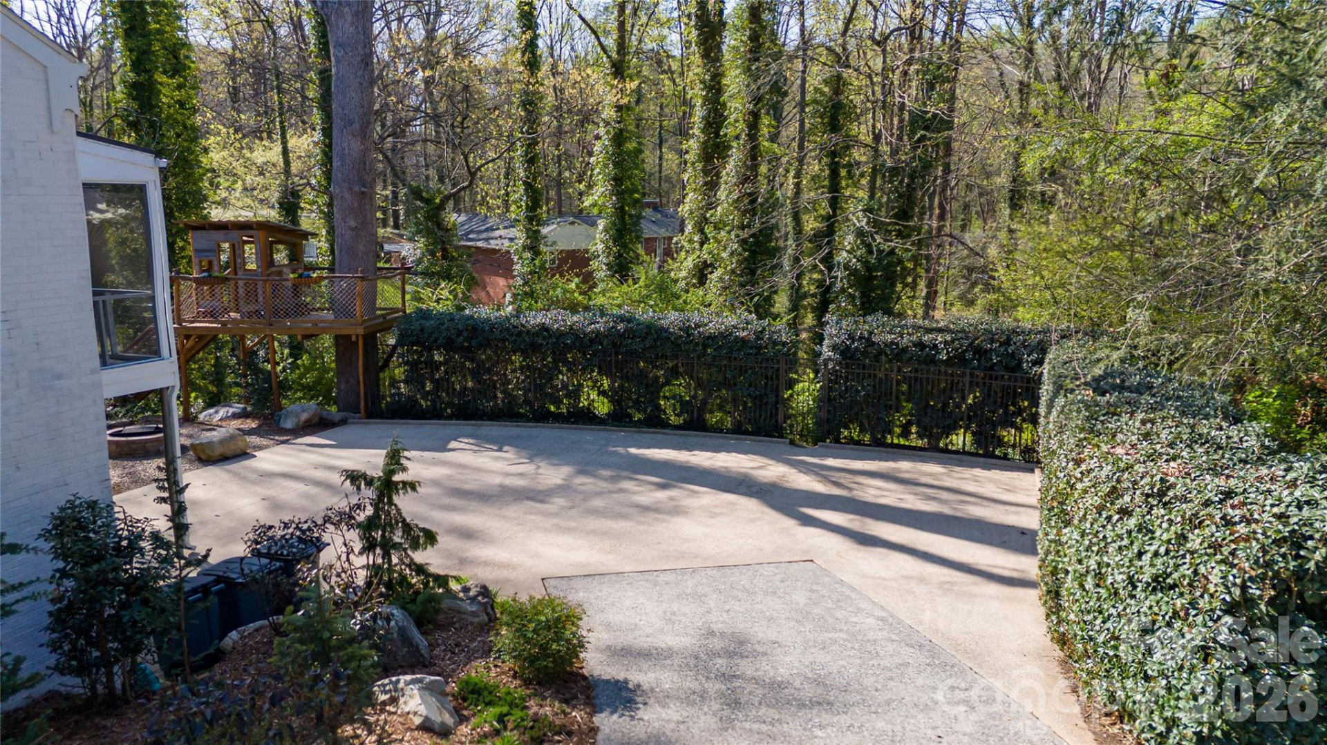 507 Riverside Drive - Photo 5