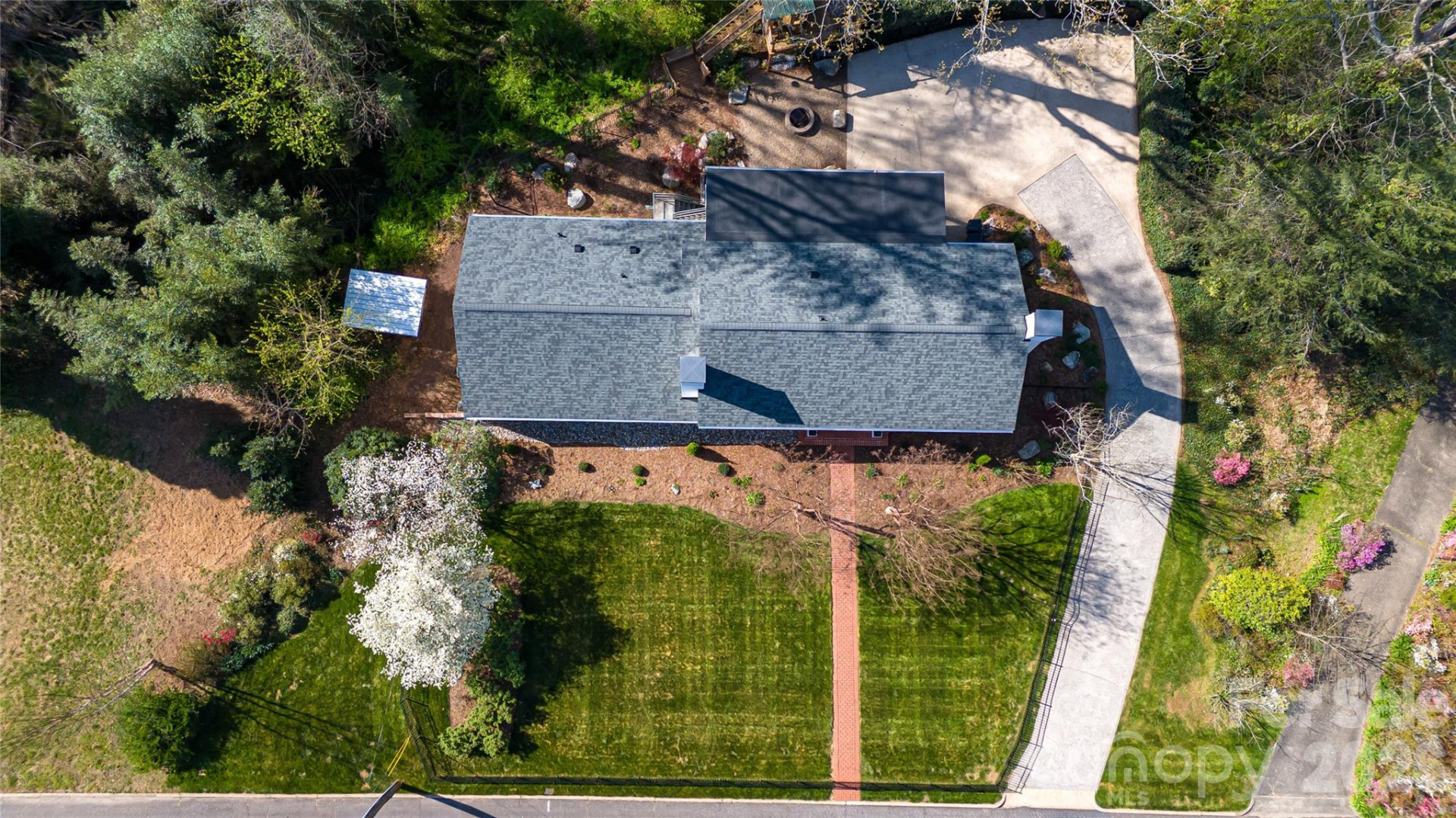 507 Riverside Drive - Photo 7