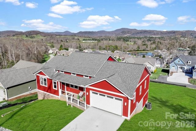 68 Carrie Drive, Hendersonville, NC, 28792