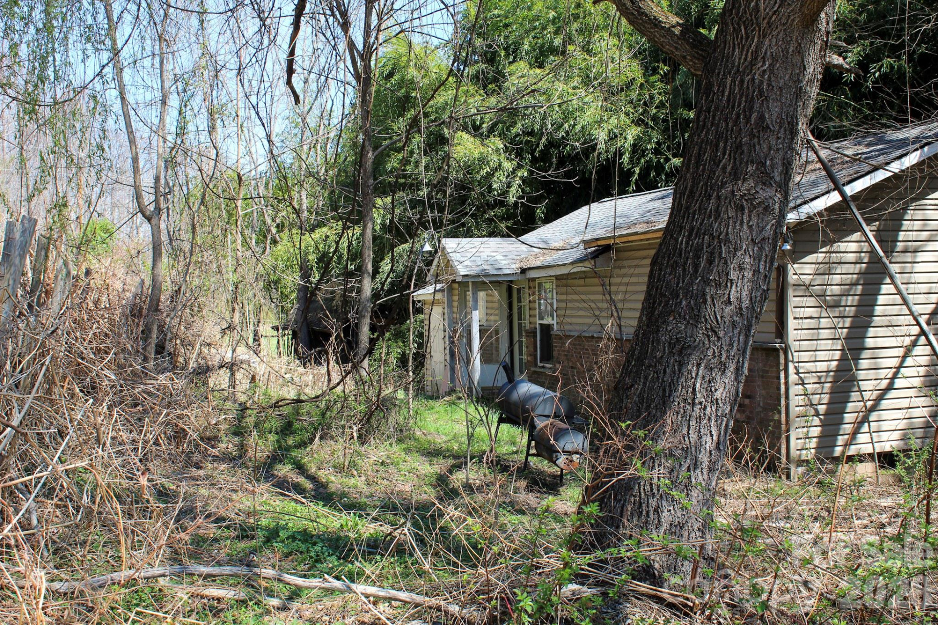 1293 Lake Logan Road - Photo 13