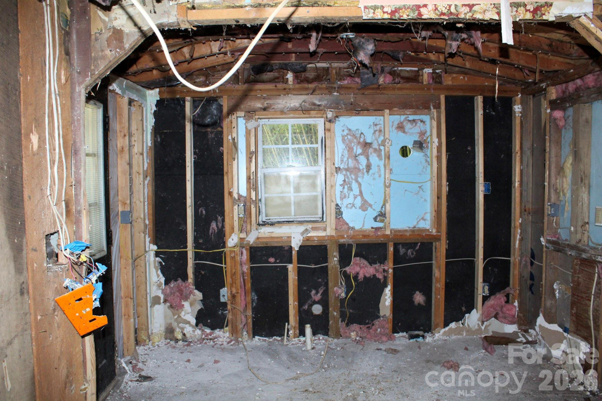 1293 Lake Logan Road - Photo 37