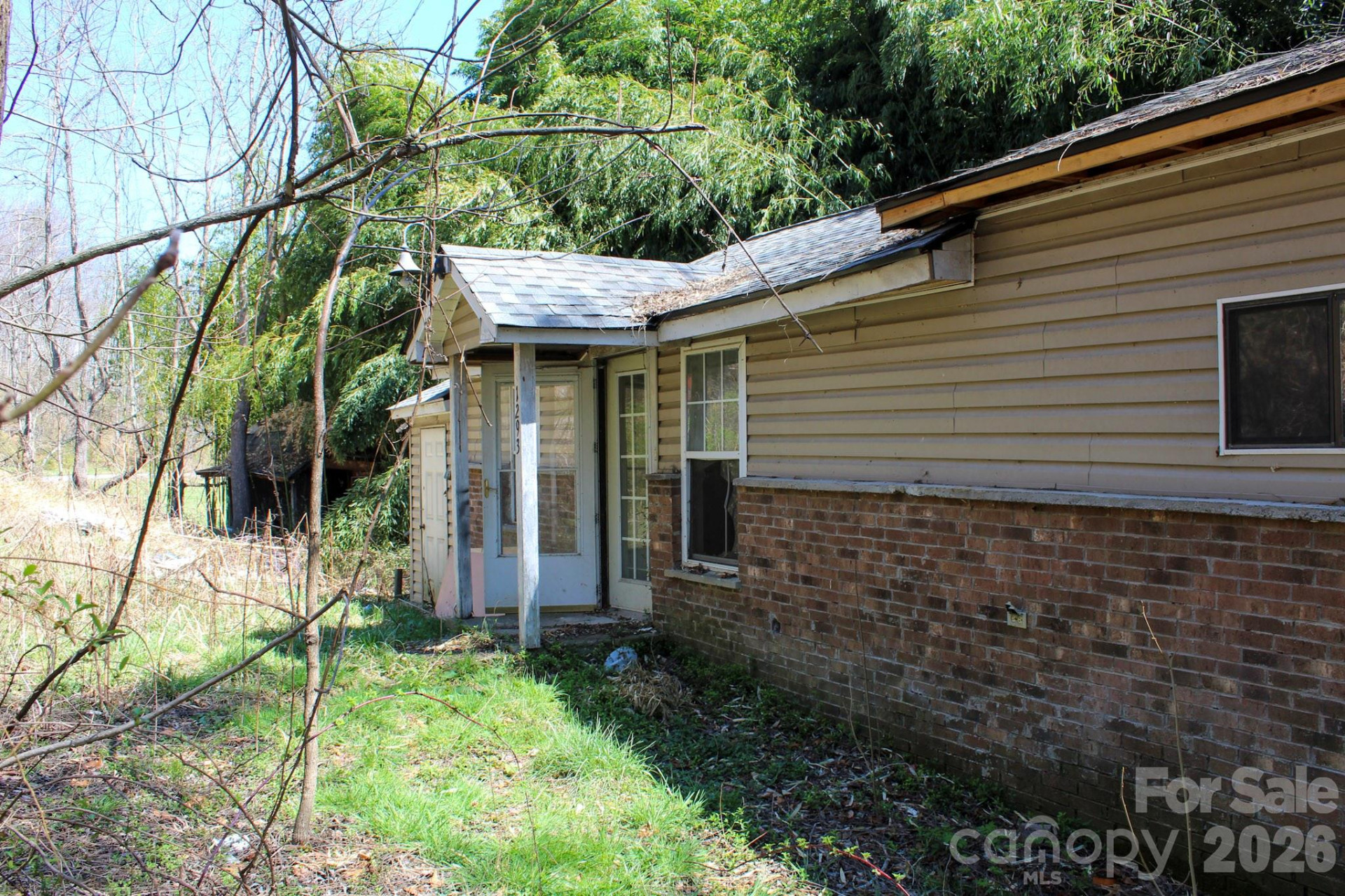 1293 Lake Logan Road - Photo 7