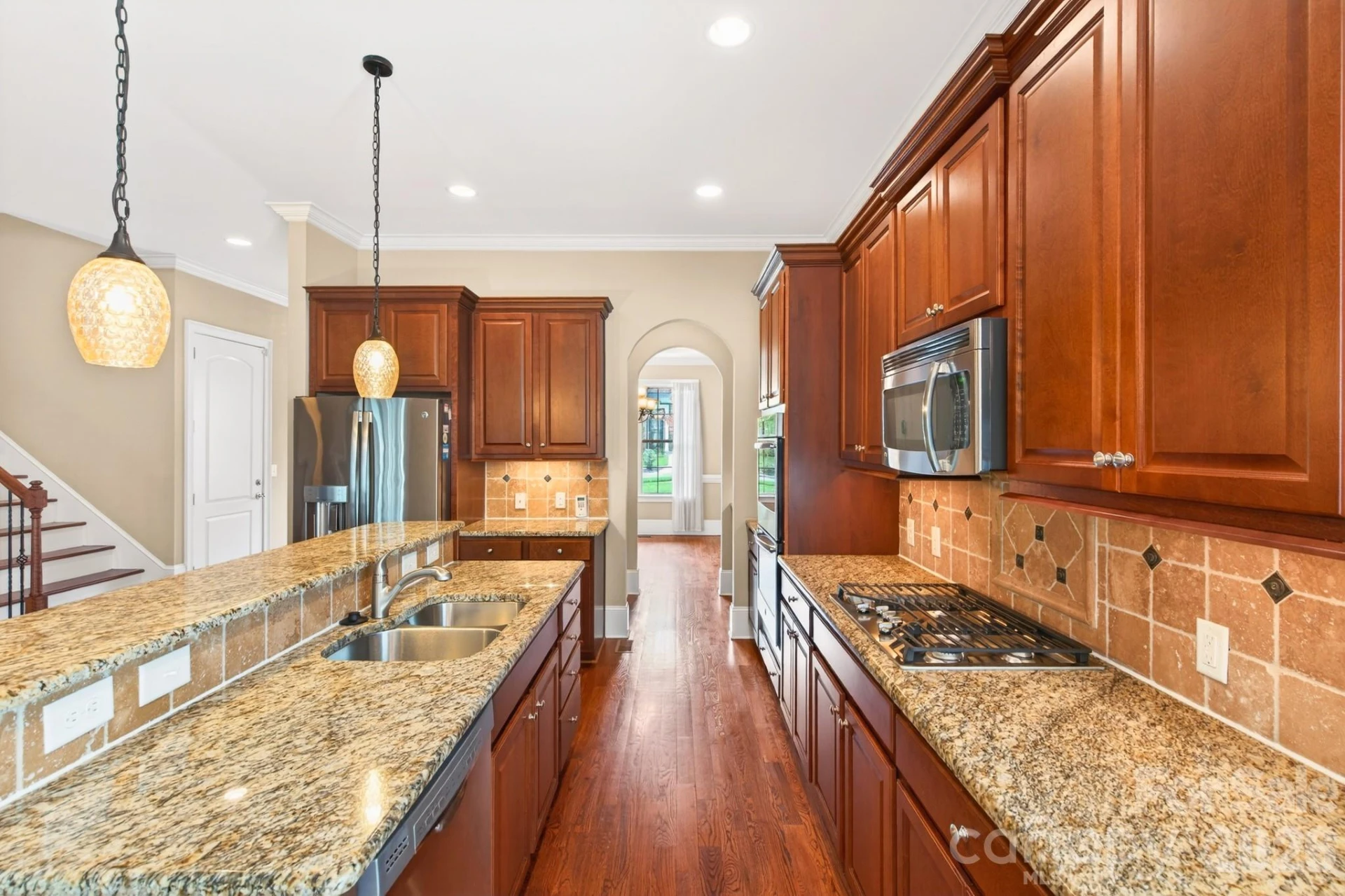 7945 Rolling Creek Court - Photo 8