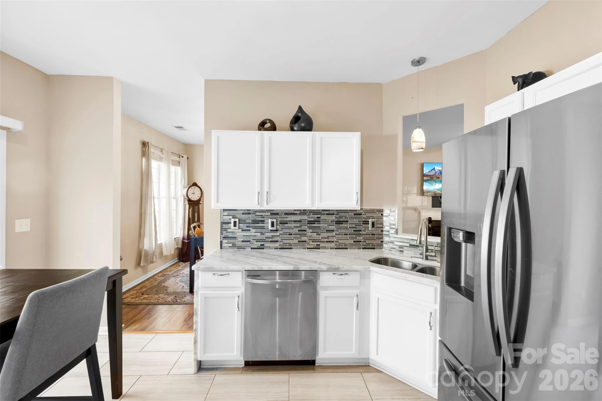 624 Cliffs Inn Circle - Photo 10