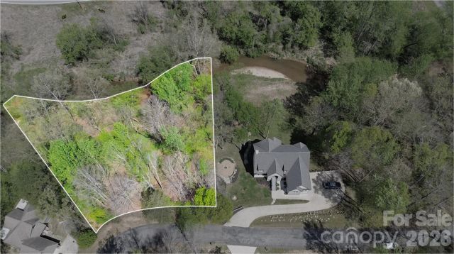 34 Rambling Creek Drive