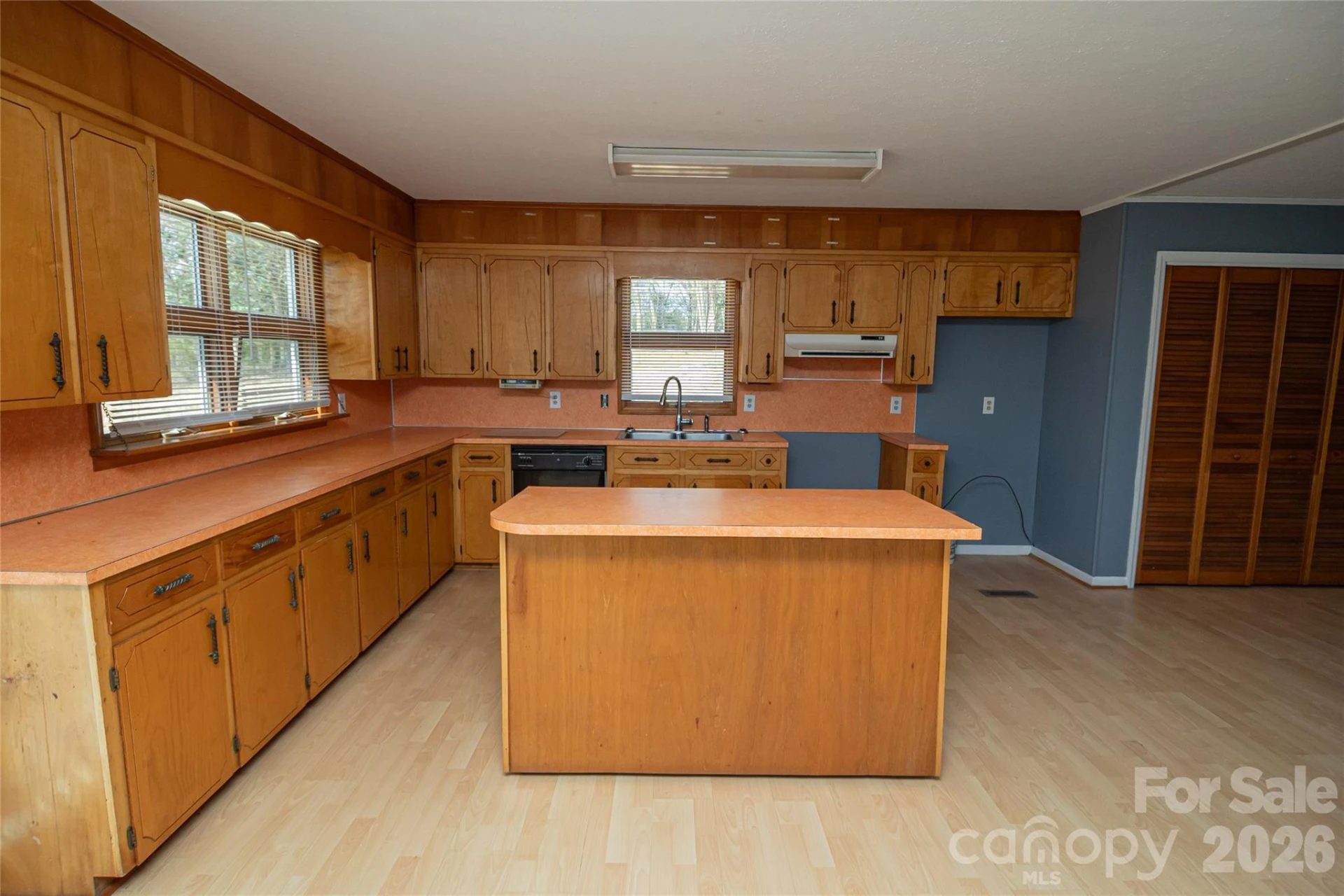 761 Amherst Road - Photo 15