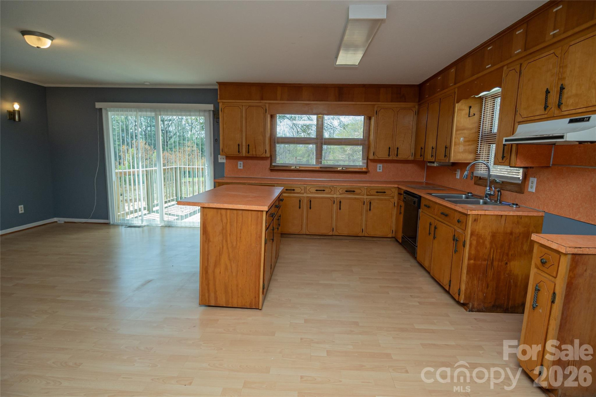 761 Amherst Road - Photo 16