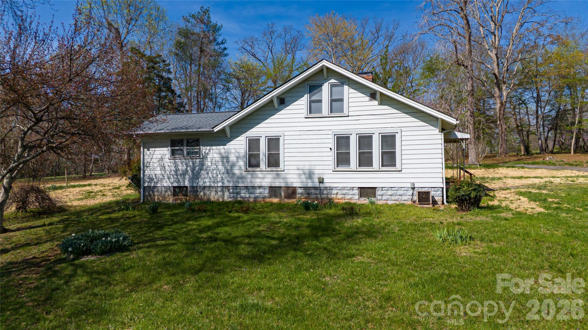 761 Amherst Road - Photo 5