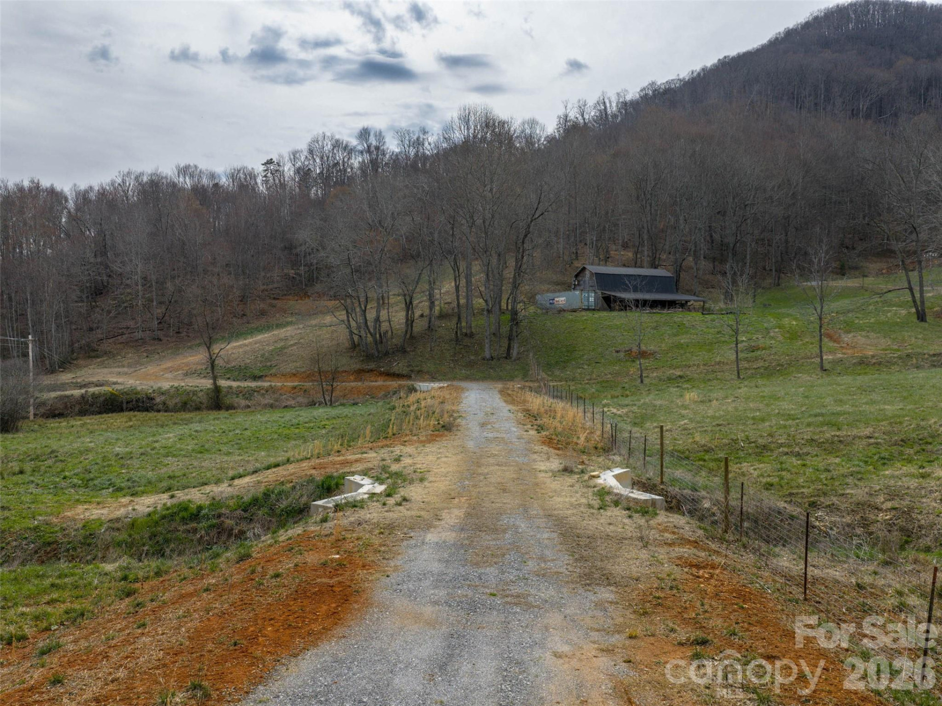 1433 Crabtree Mountain Road - Photo 3