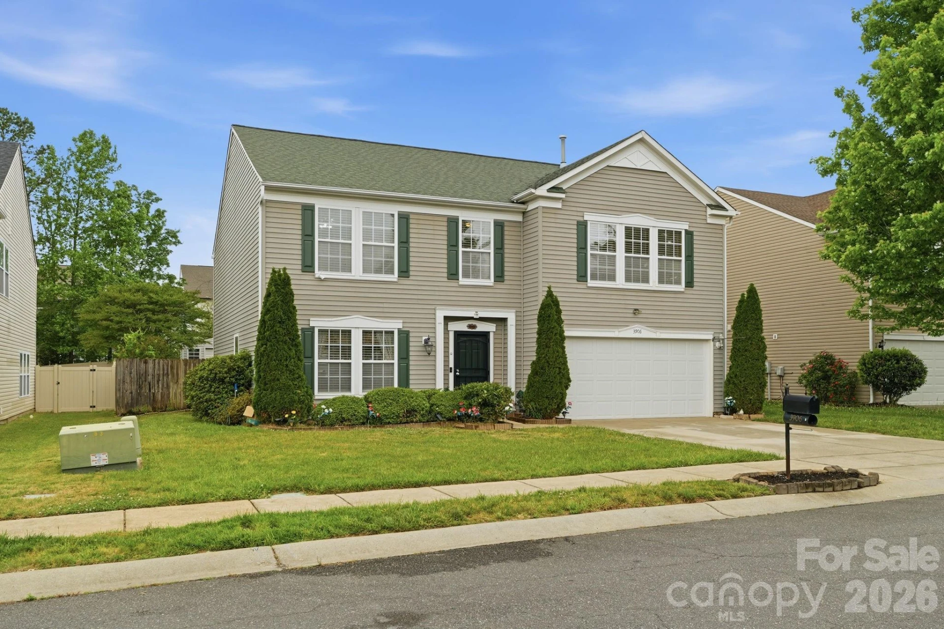 3906 Shasta Circle - Photo 2