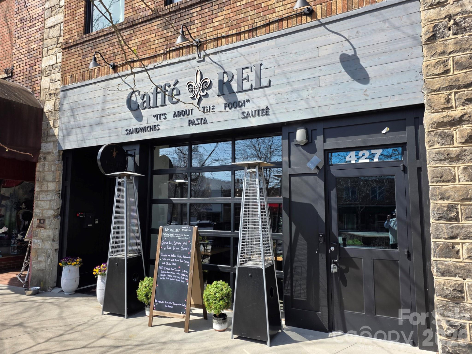 425 Main Street - Photo 2