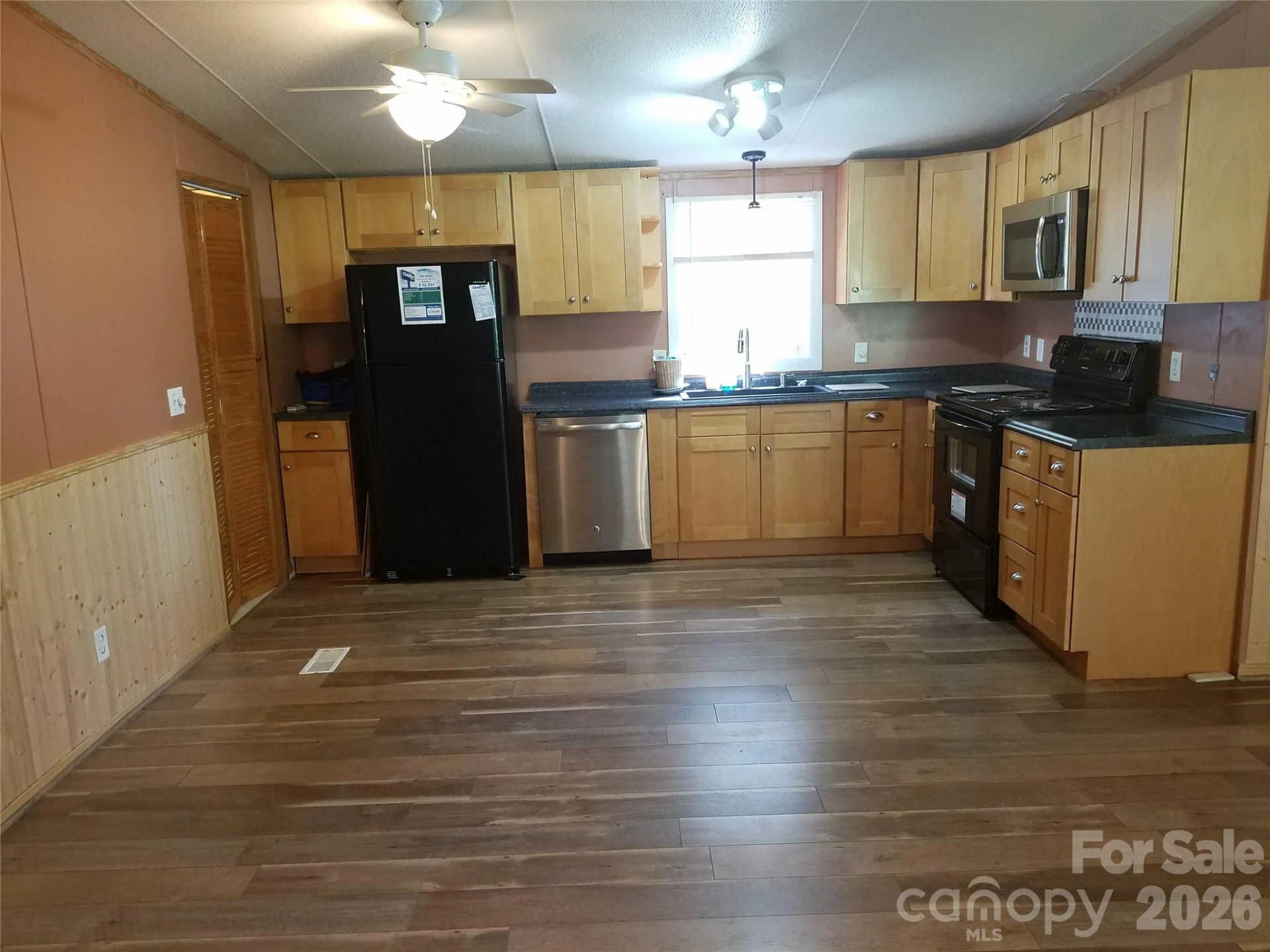 323 4th Street - Photo 7