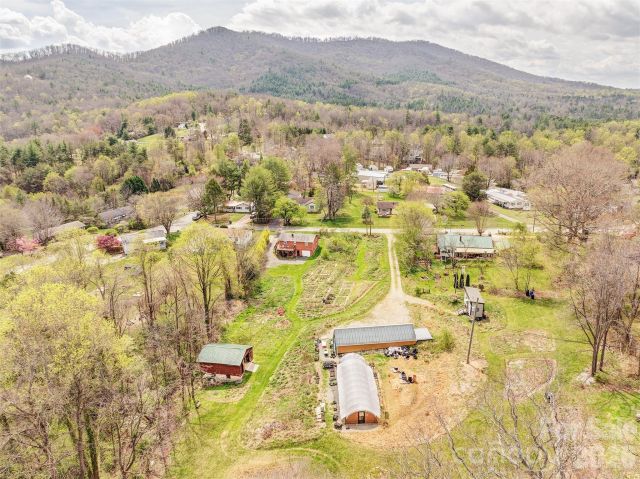 437 Onteora Boulevard