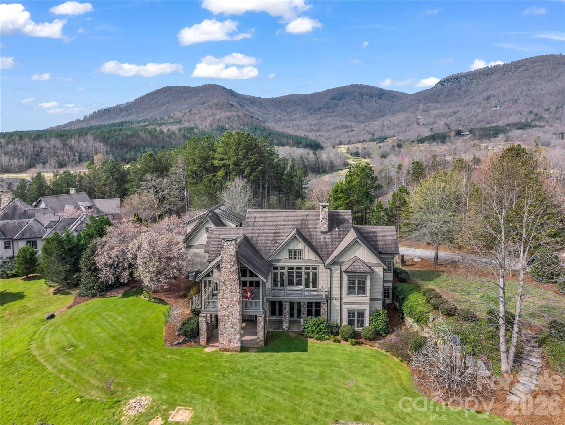 565 Chestertown Drive - Photo 2