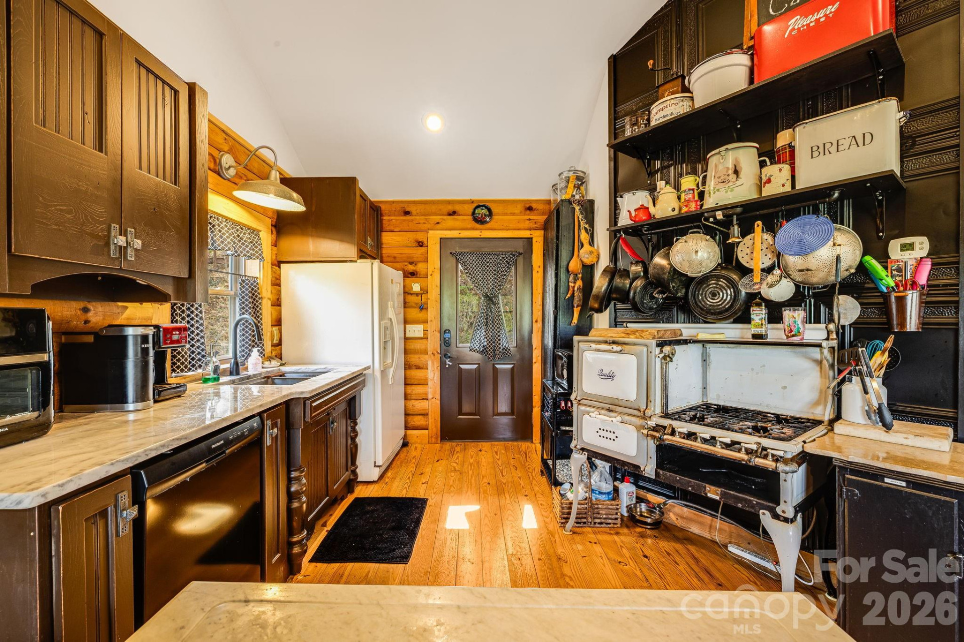 409 Hamlet Drive - Photo 3