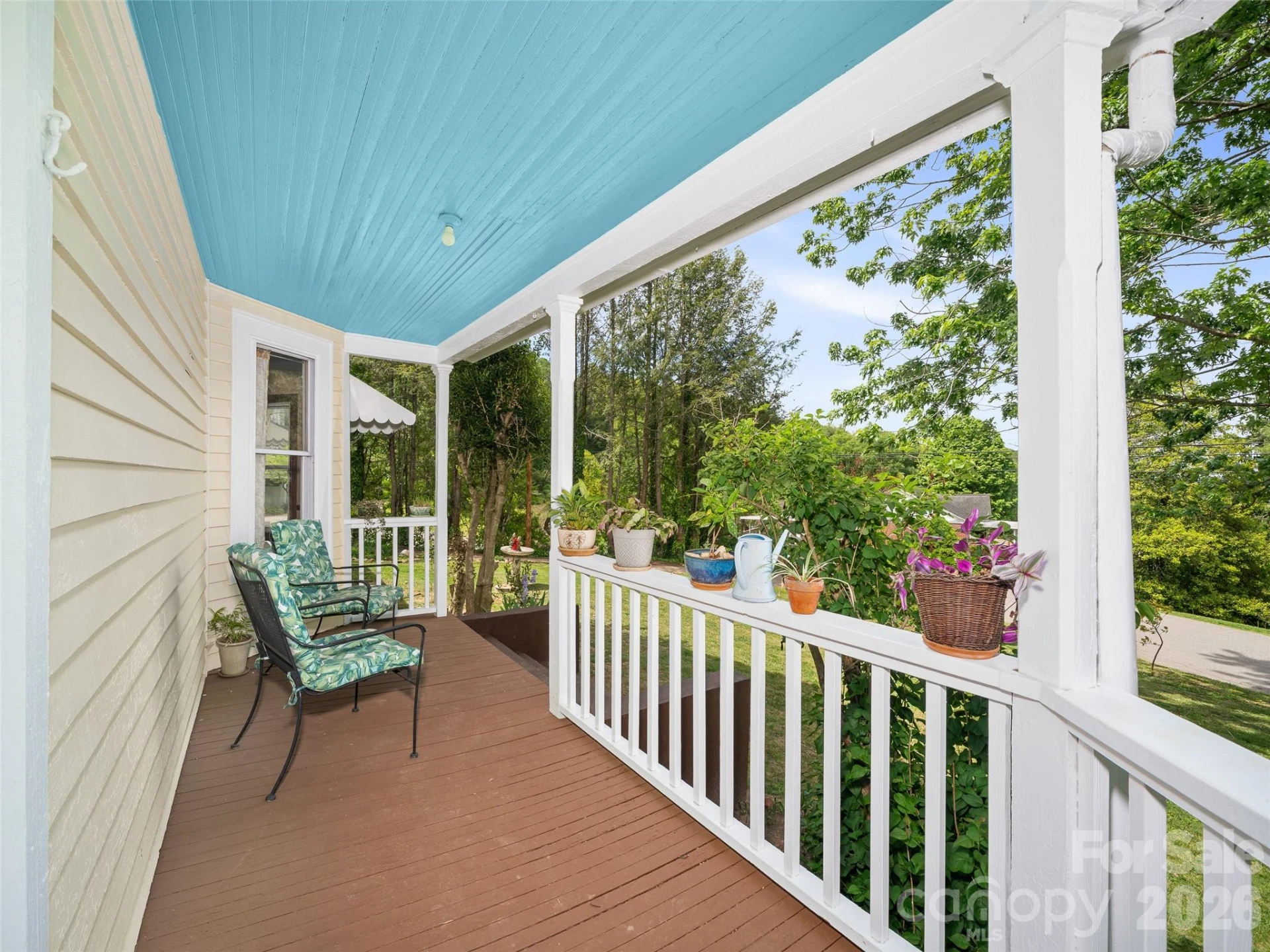 309 Hillside Drive - Photo 4