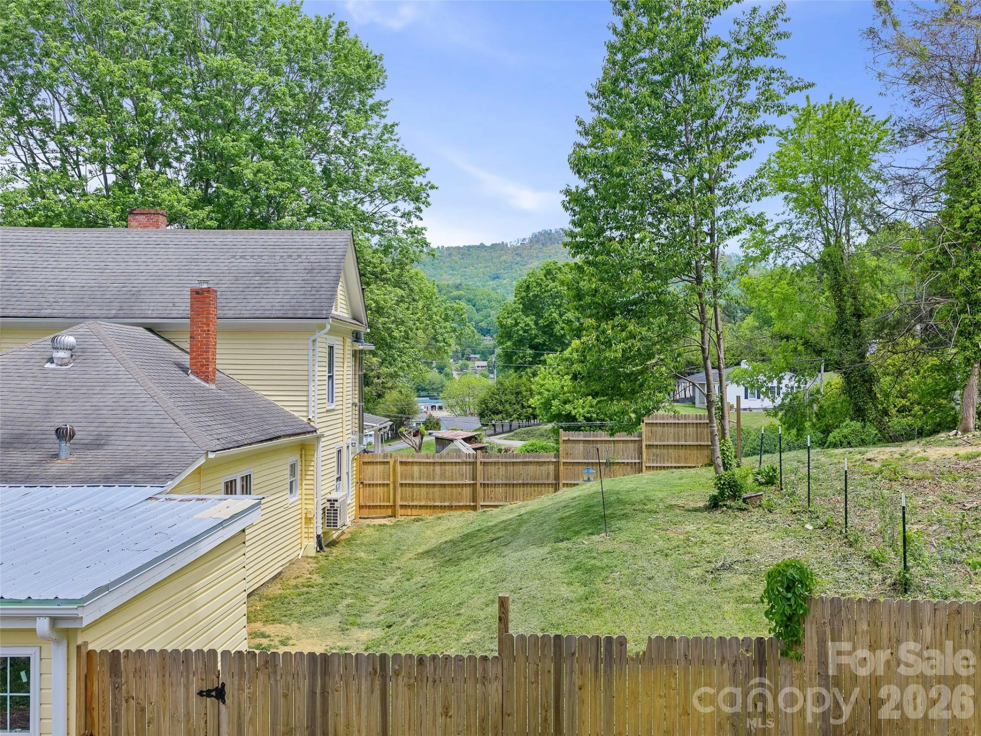 309 Hillside Drive - Photo 32