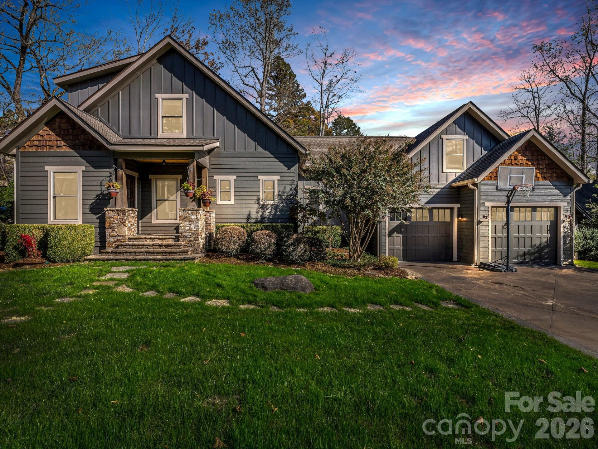 268 Firefly Cove
