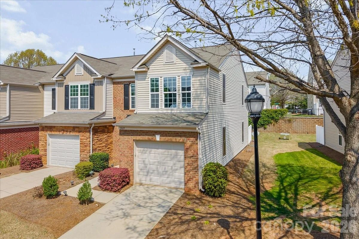 2419 Diplomat Lane - Photo 3