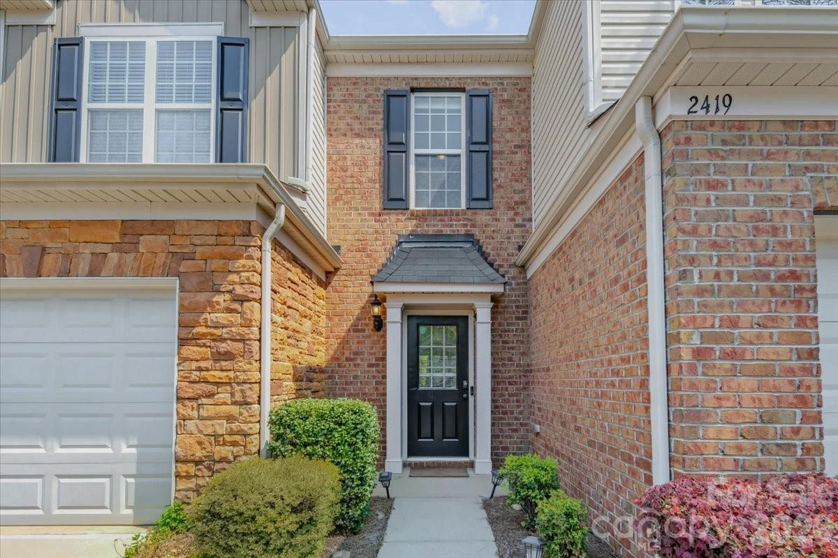 2419 Diplomat Lane - Photo 4