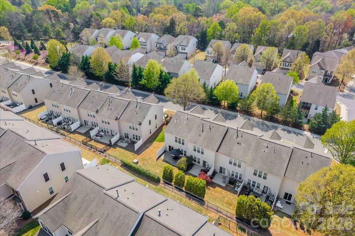 2419 Diplomat Lane - Photo 31