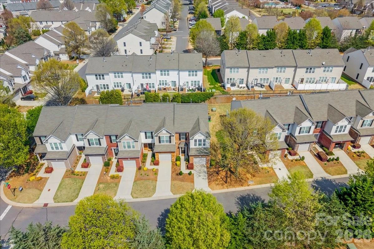 2419 Diplomat Lane - Photo 32