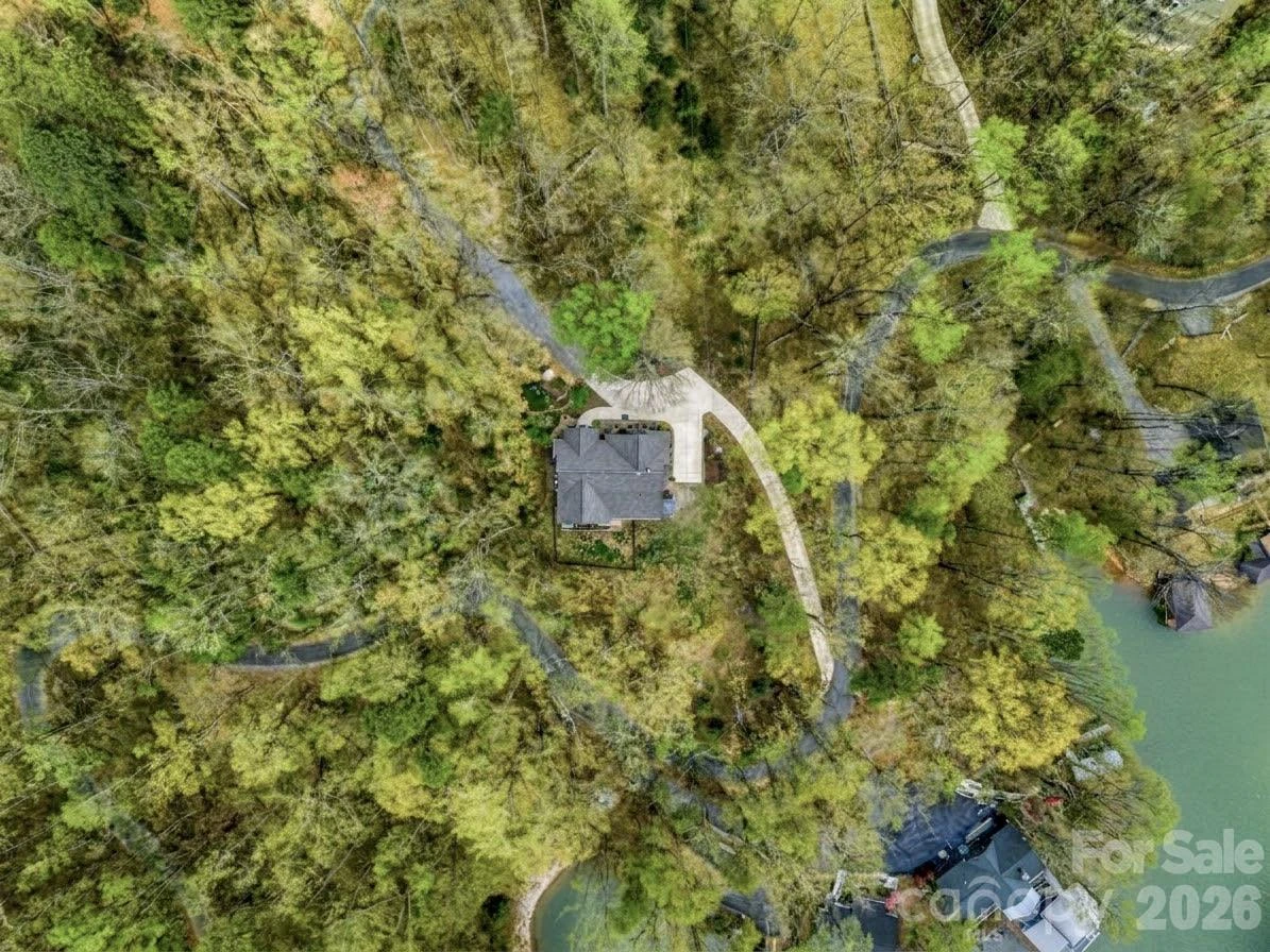 297 Paradise Point - Photo 2