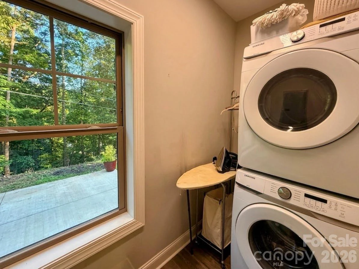 297 Paradise Point - Photo 24