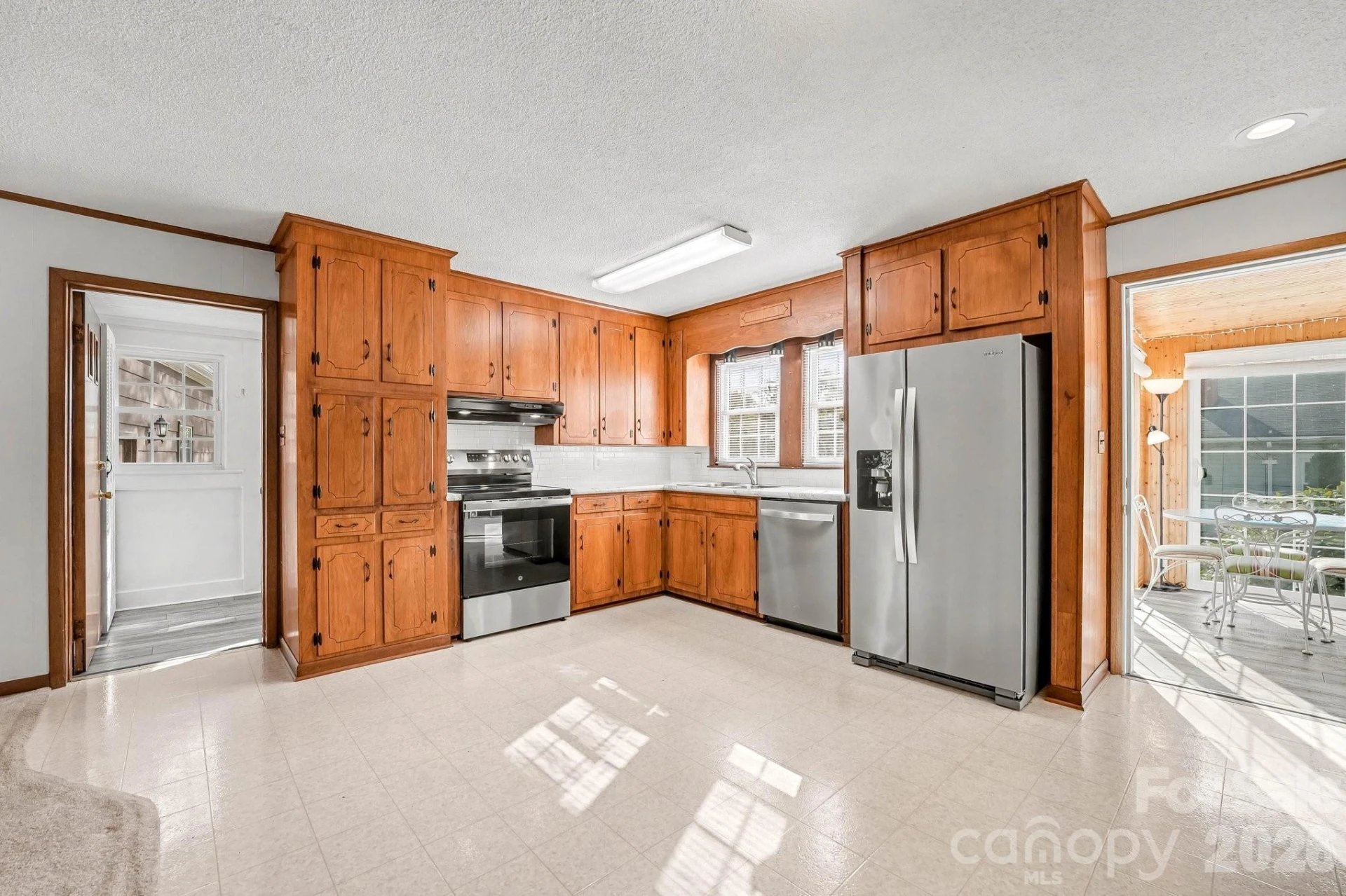 614 Ridge Avenue - Photo 13