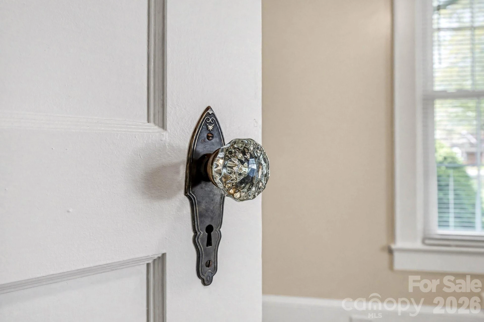 614 Ridge Avenue - Photo 7