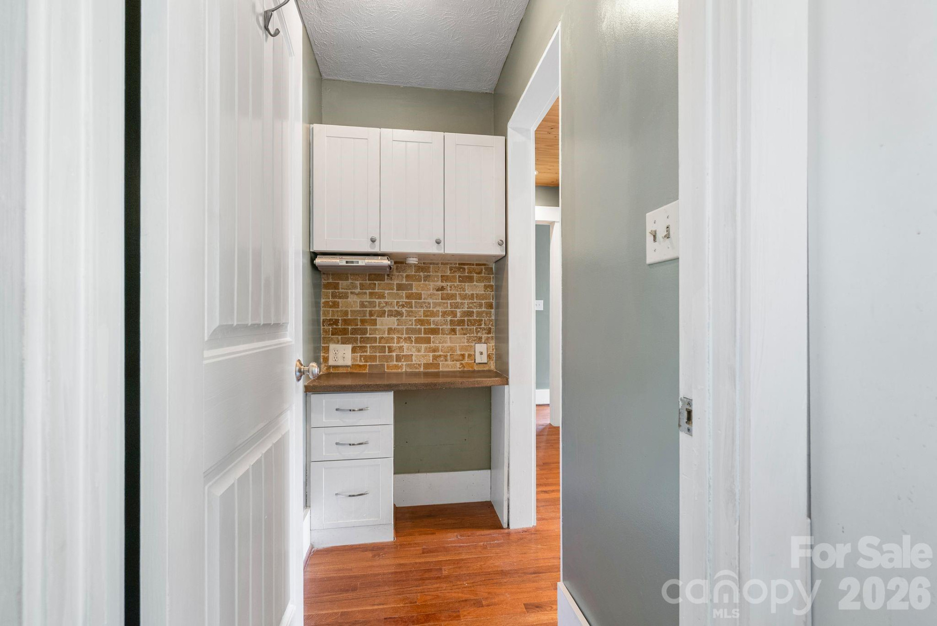 93 English Drive - Photo 12
