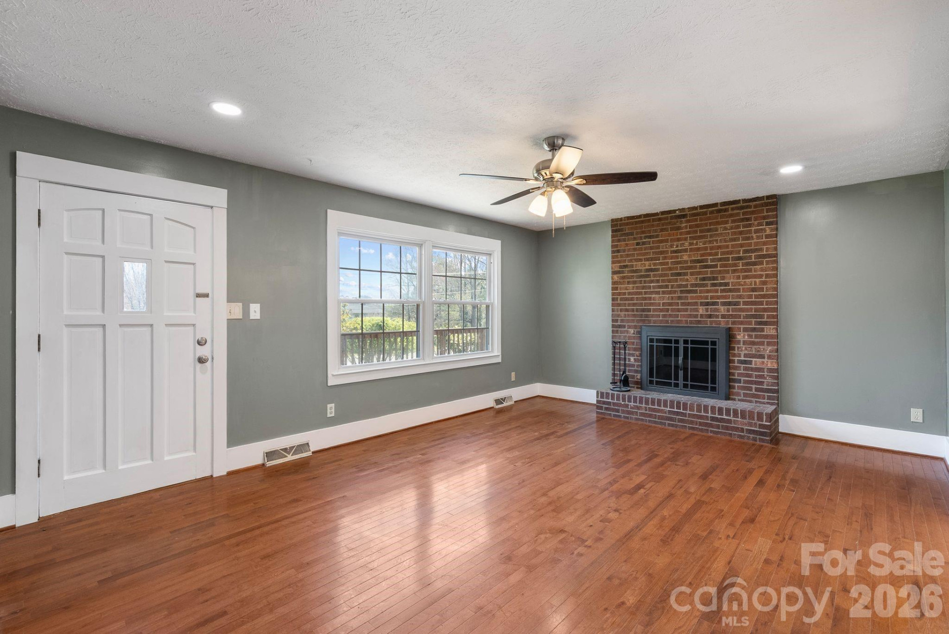 93 English Drive - Photo 5