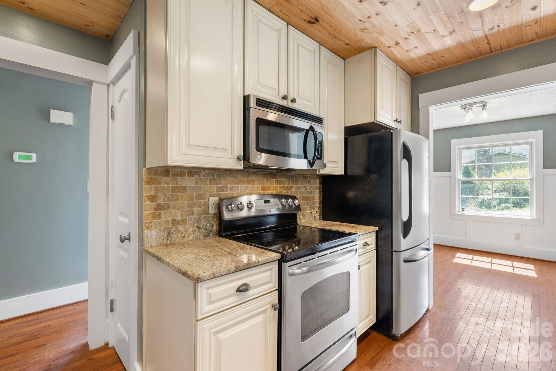 93 English Drive - Photo 10