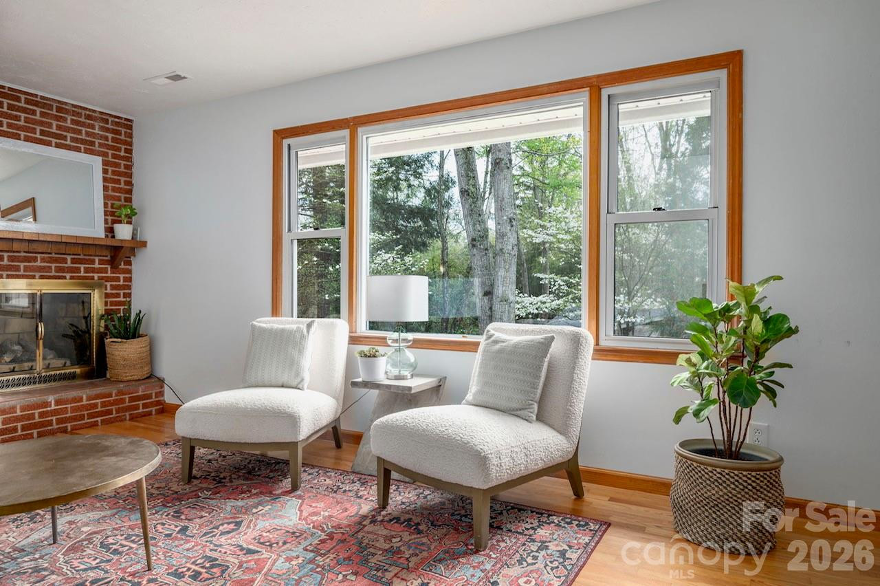 19 Wentworth Avenue - Photo 2