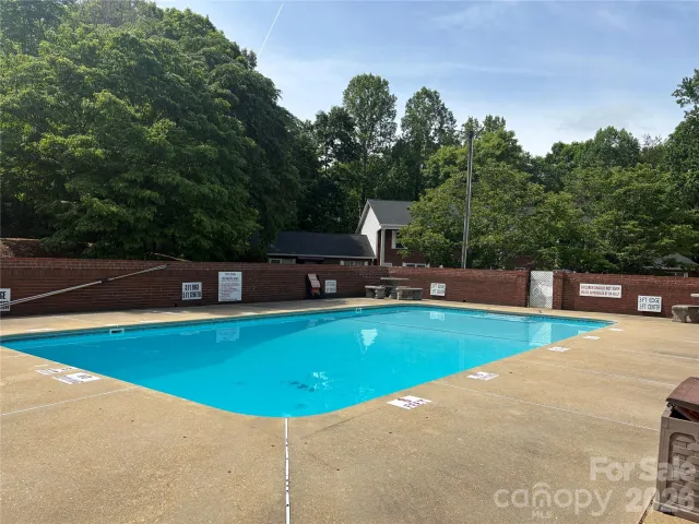 75 Laurelwood Drive