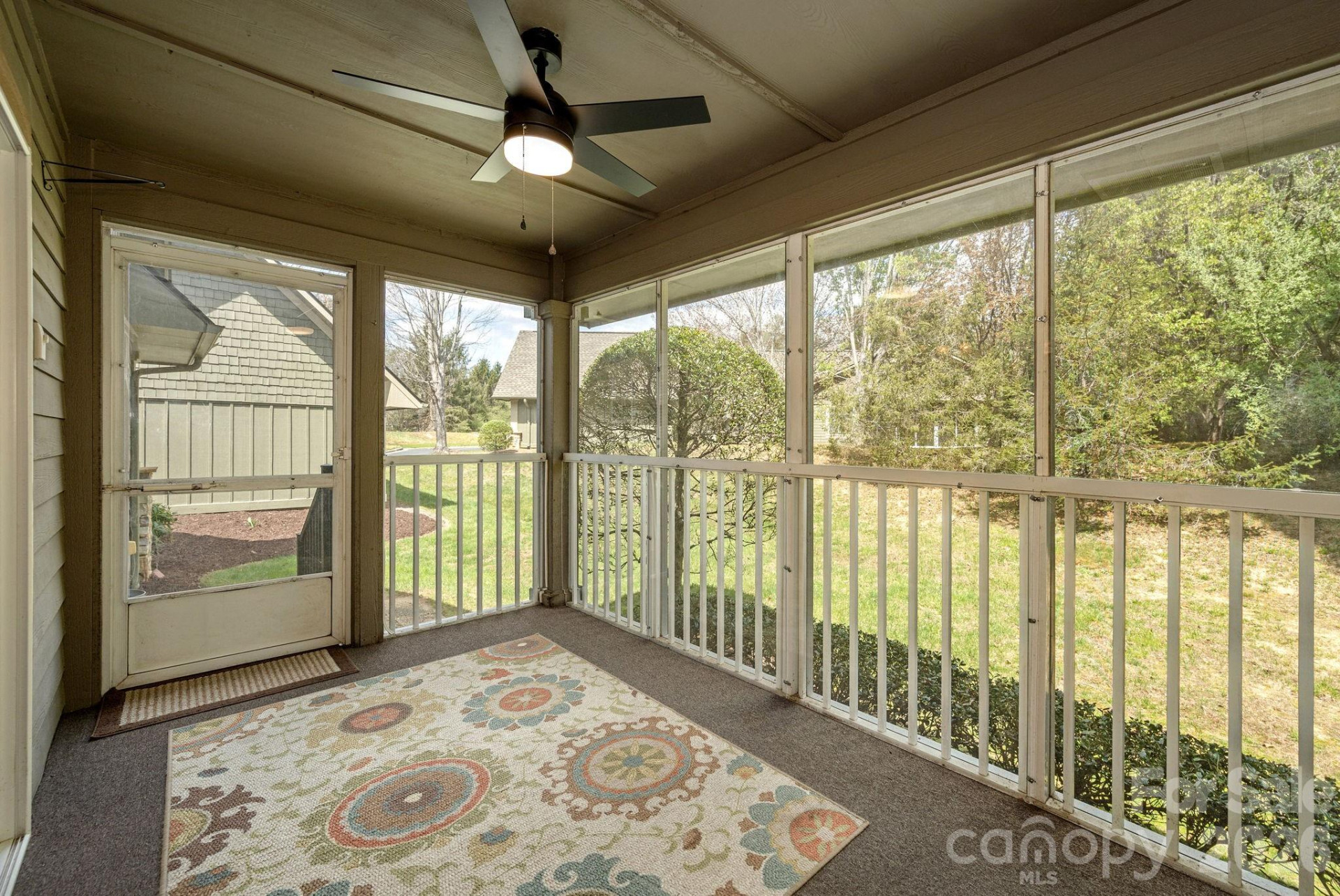501 Fox Den Court - Photo 11