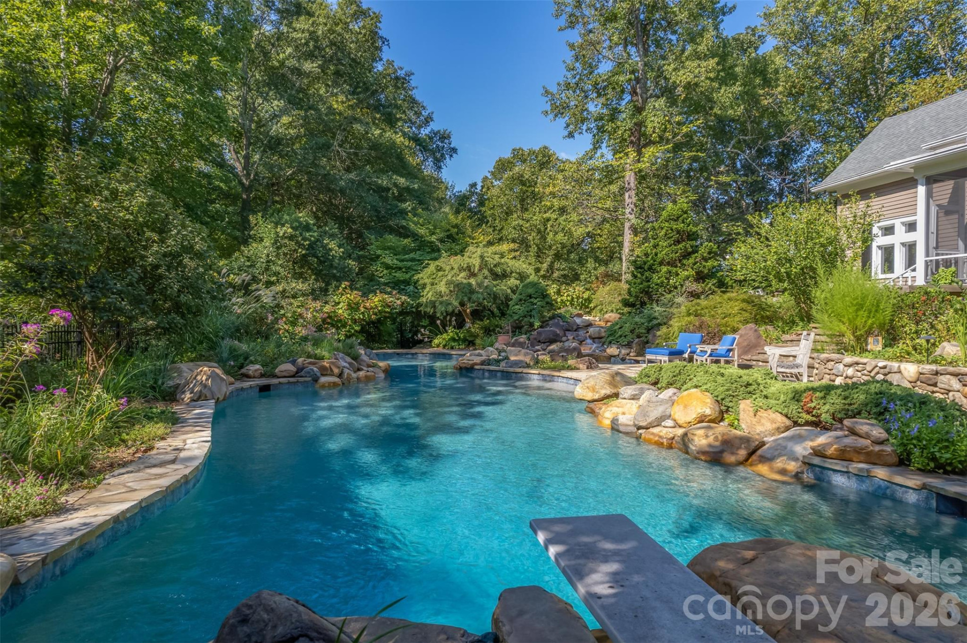 447 Washington Street - Photo 6