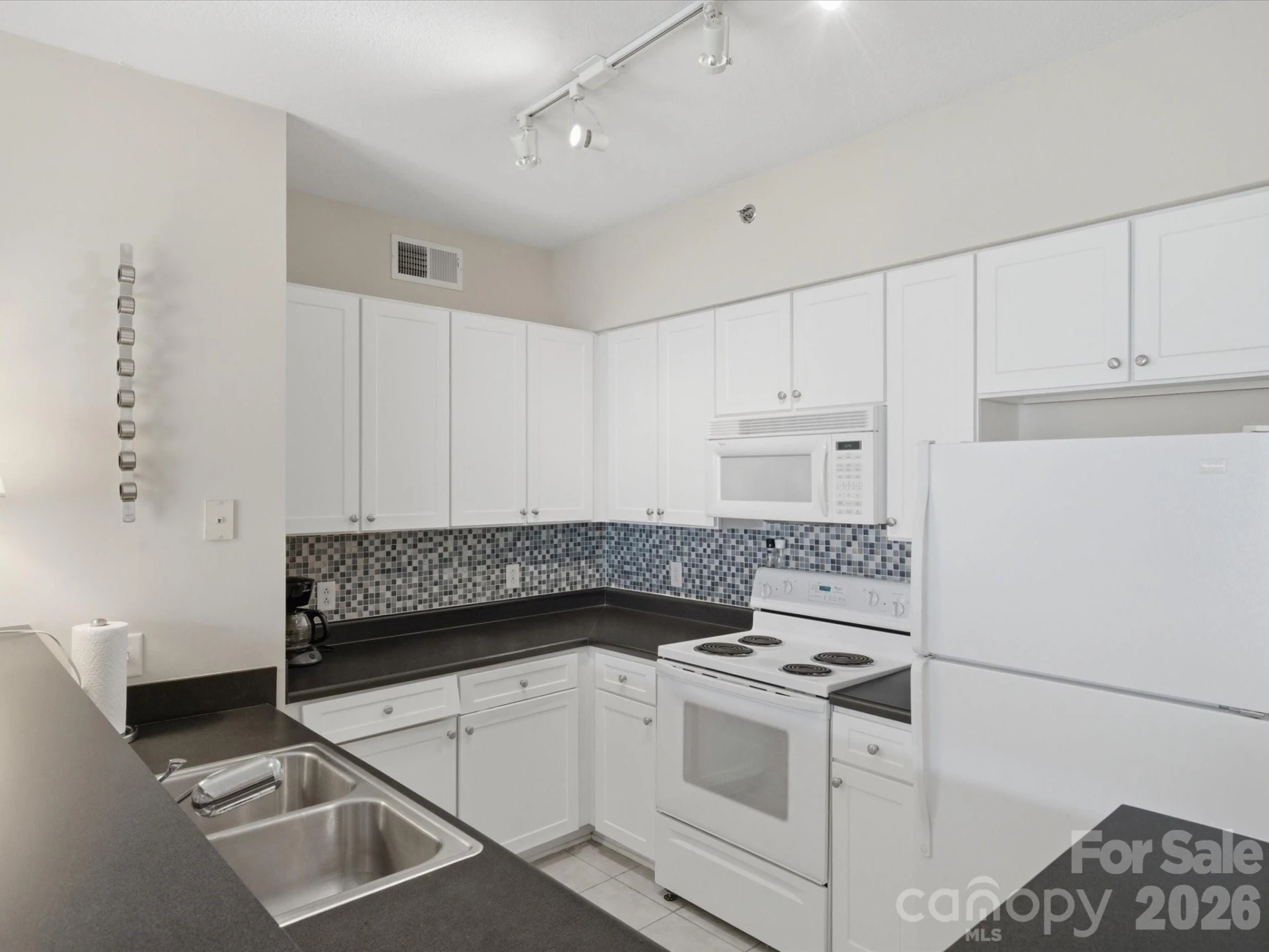 1315 East Boulevard #423 - Photo 12