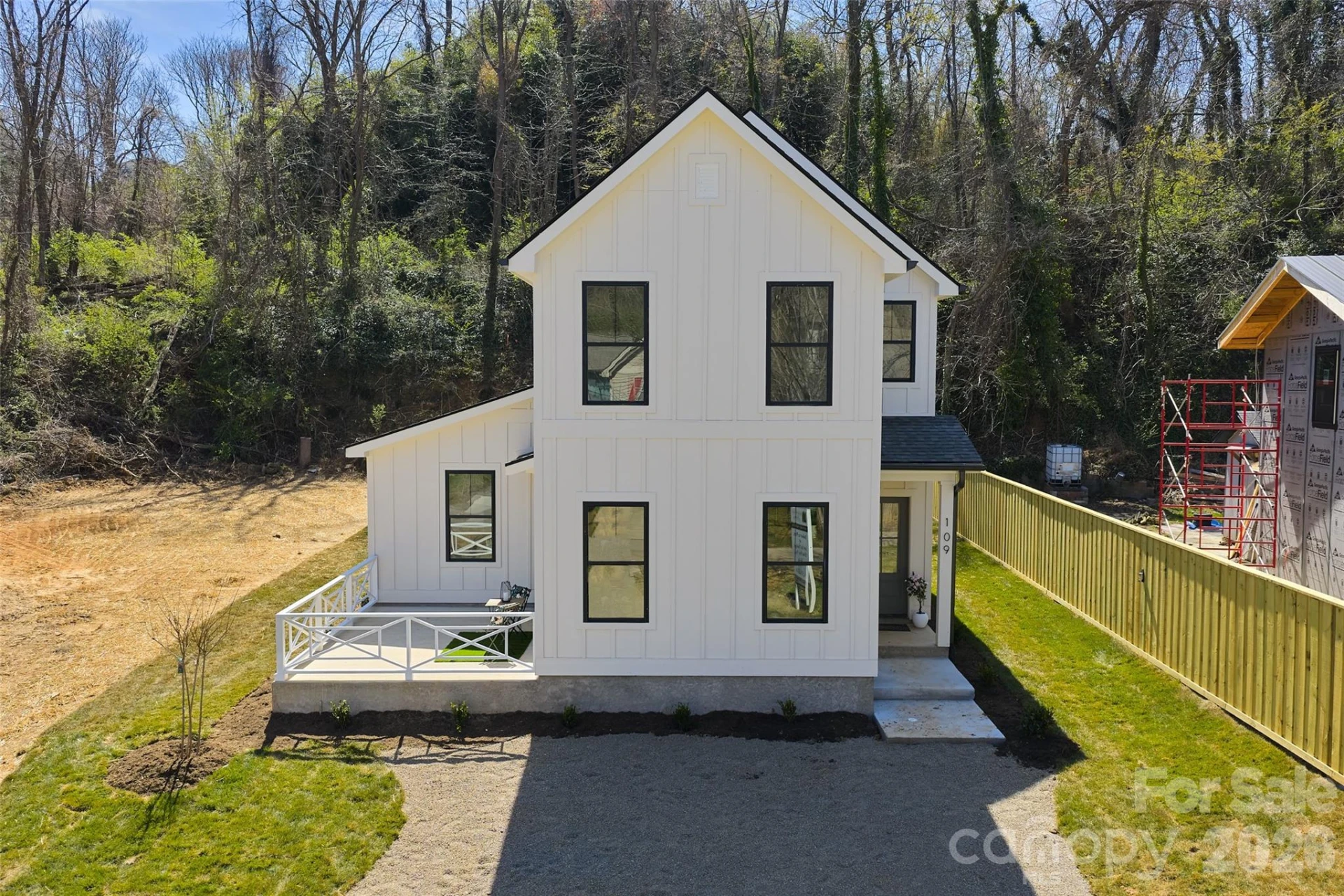 109 Glendale Avenue