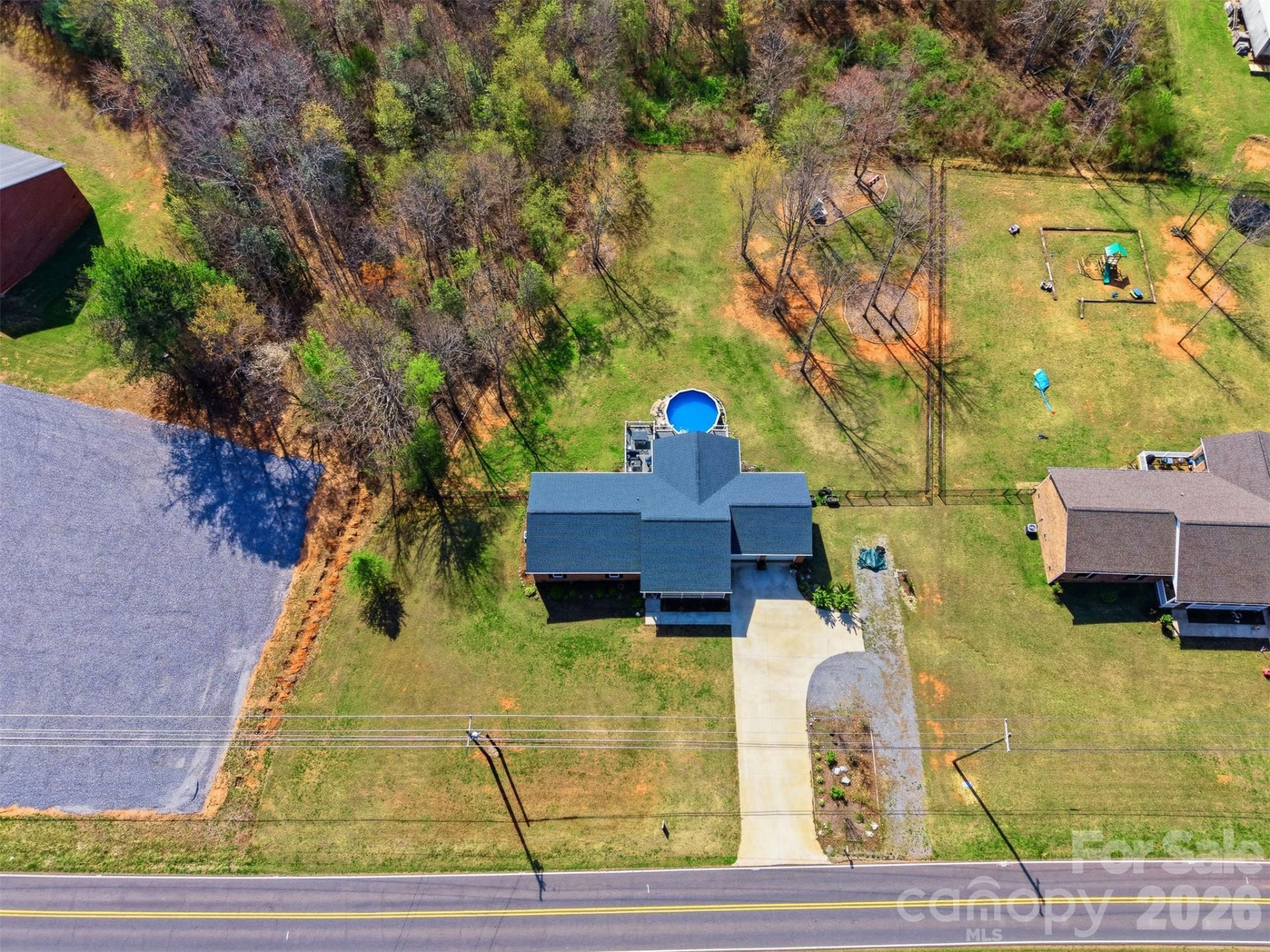 976 Amherst Road - Photo 33