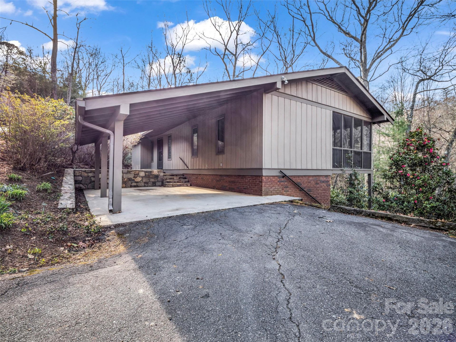 417 Ivy Road