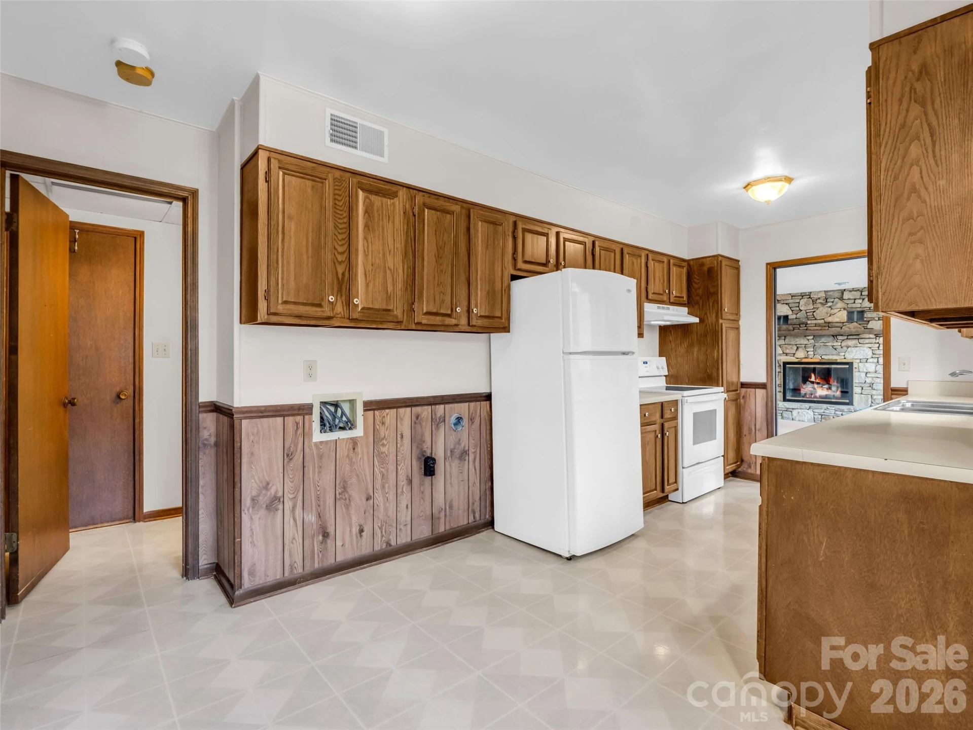 417 Ivy Road - Photo 18