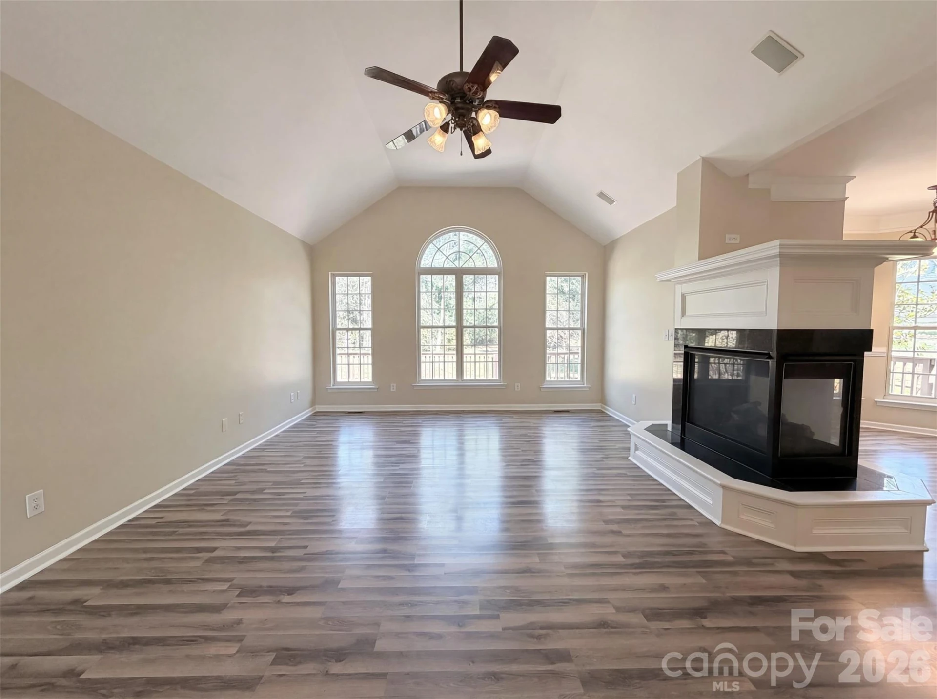 20224 Northport Drive - Photo 3