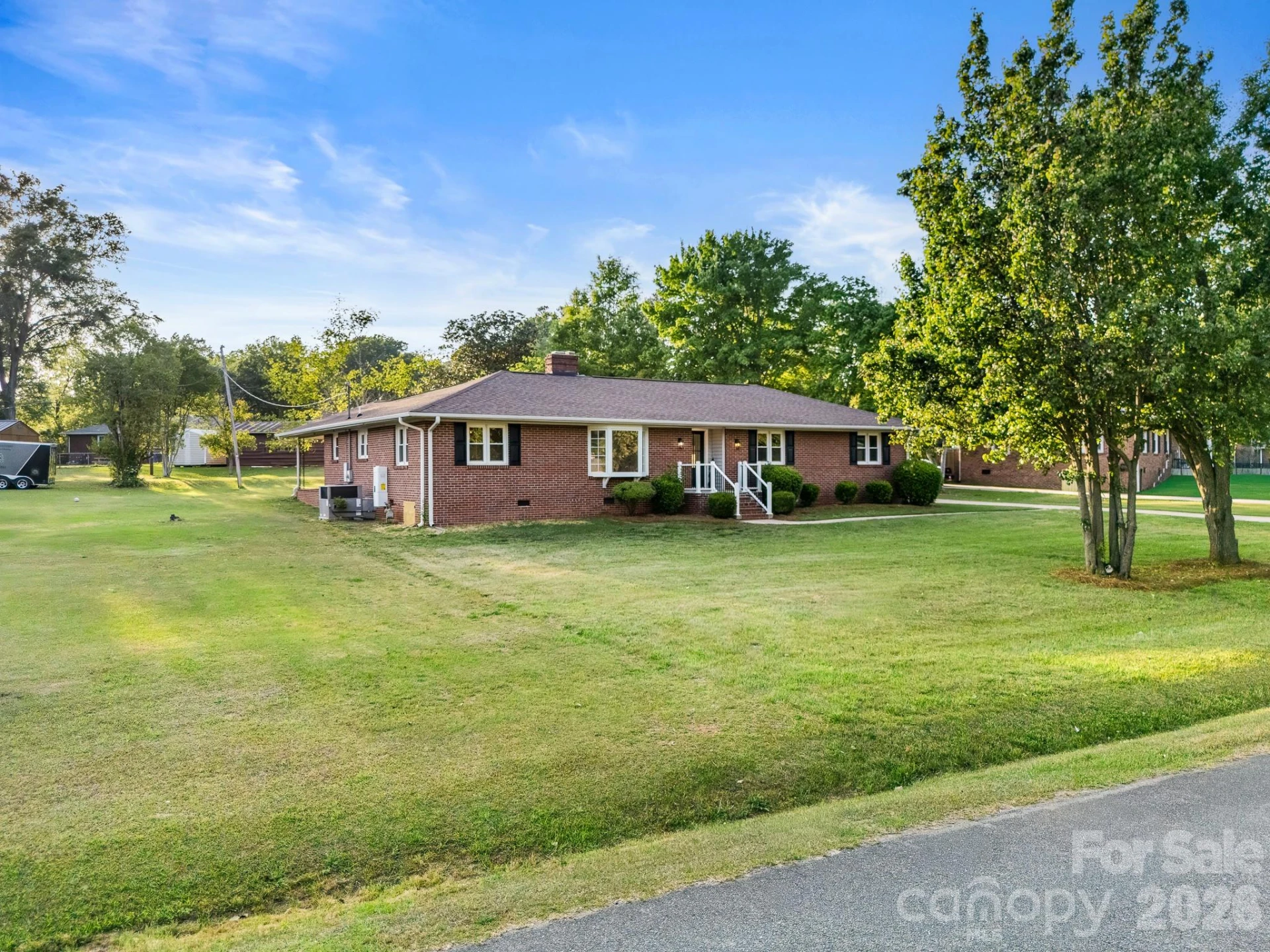 1447 Sullivan Street - Photo 4
