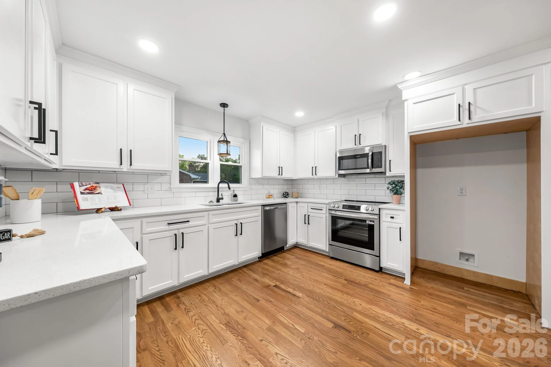 1447 Sullivan Street - Photo 8