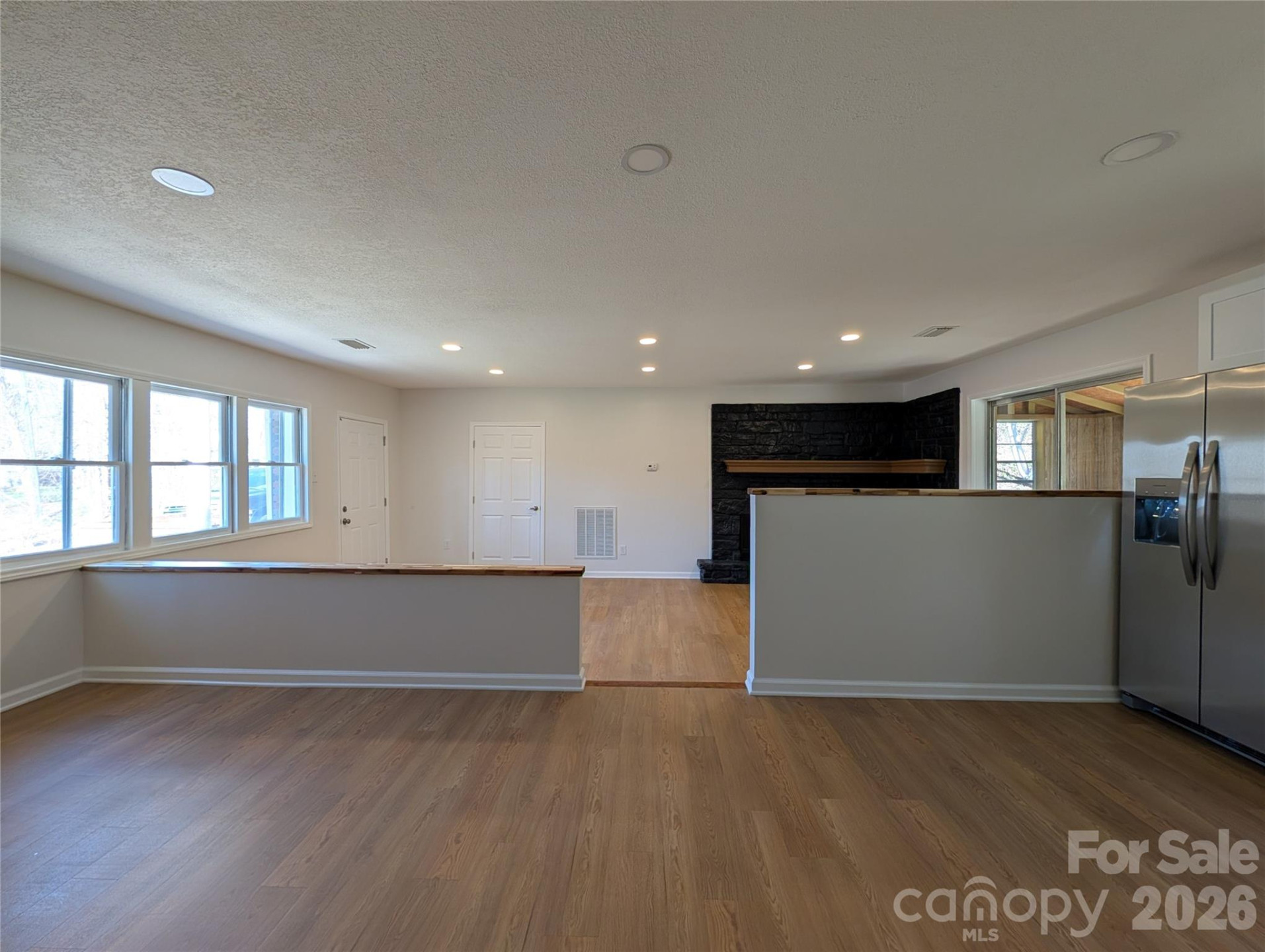 945 Summers Road - Photo 4