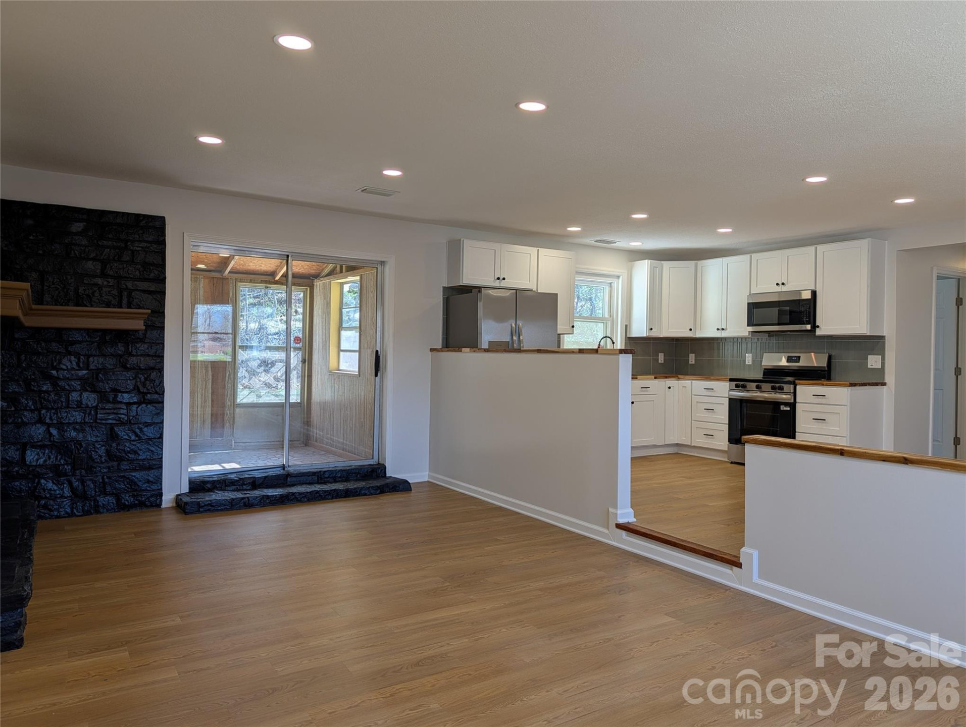 945 Summers Road - Photo 9