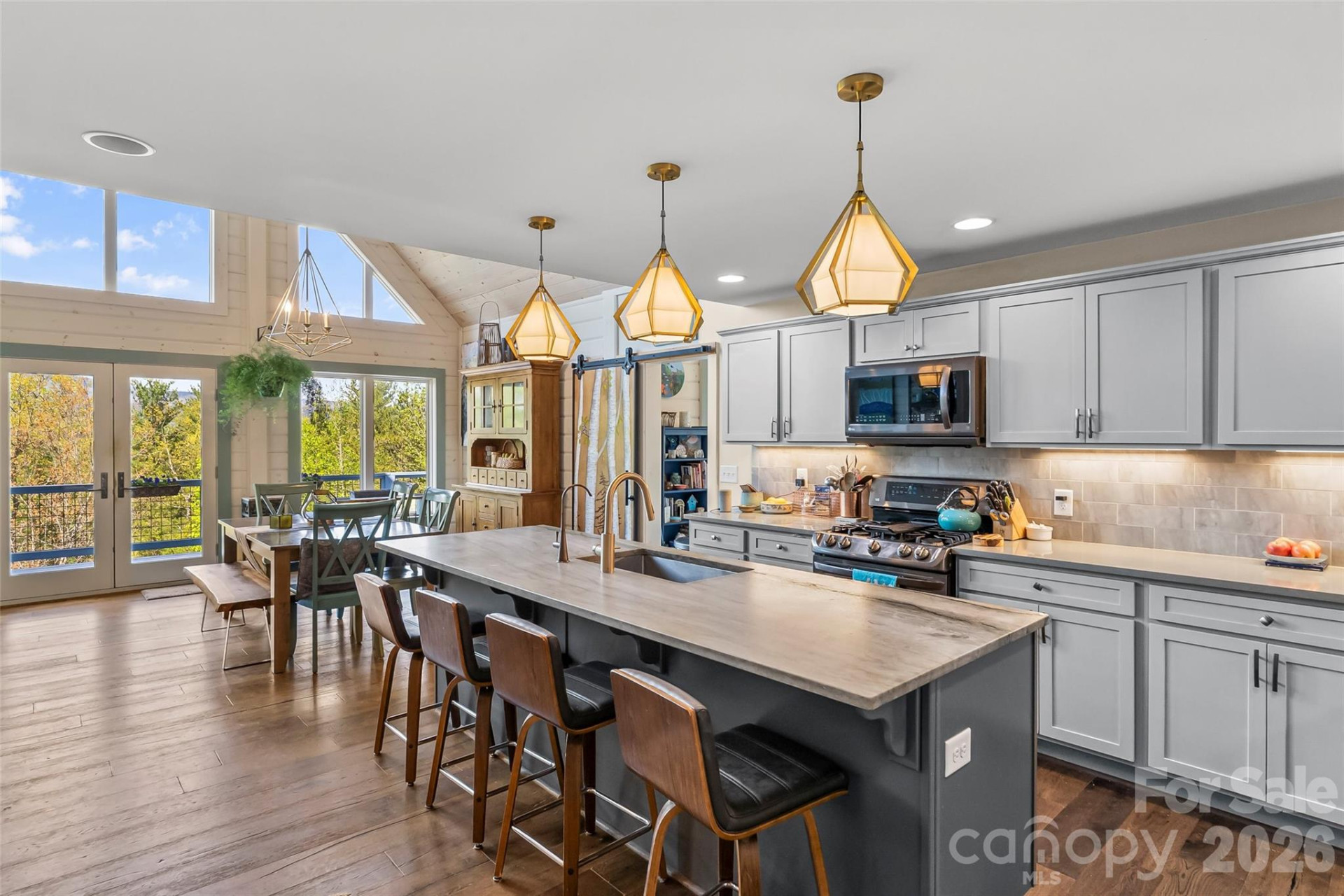 521 Waters Edge Drive - Photo 18